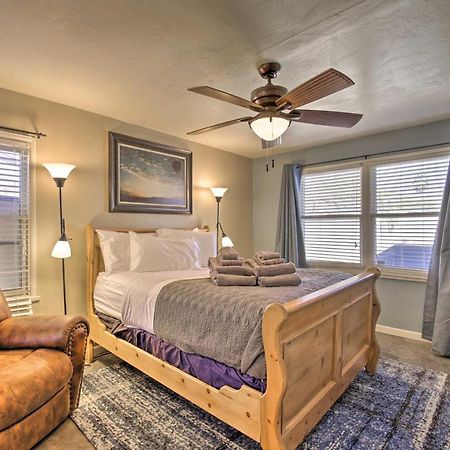 Central Phoenix Cottage With Private Yard! エクステリア 写真