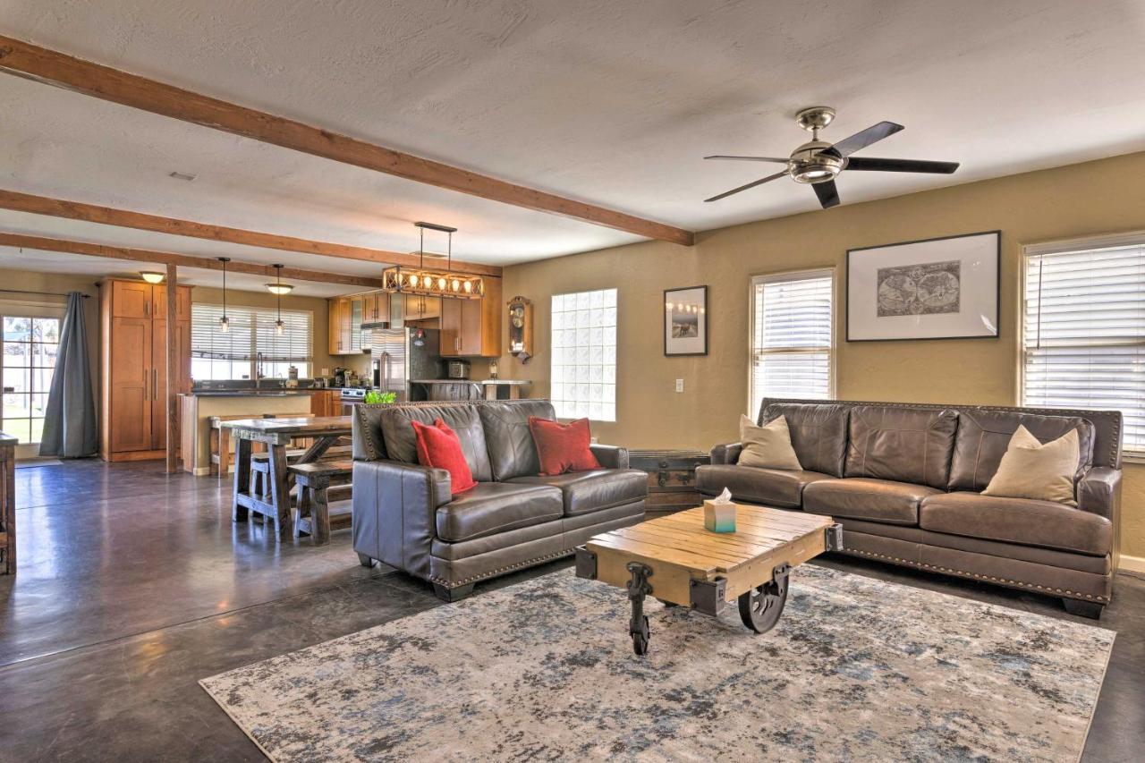 Central Phoenix Cottage With Private Yard! エクステリア 写真